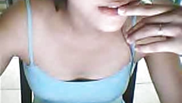 Busty cougar ატარებს გასაოცარ დროს ძლიერ ძეხვს